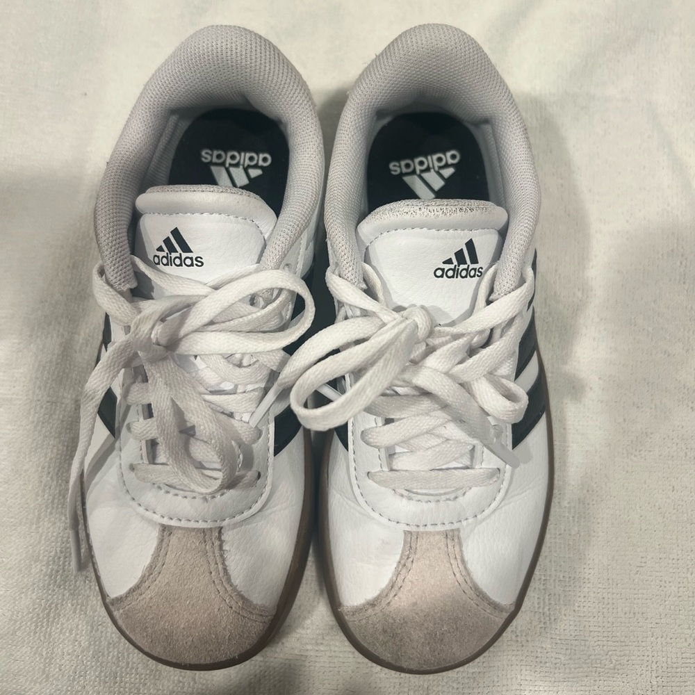 12 toddler Adidas Kids White and Black Sneakers with Tan Accents - Picture 4 of 10